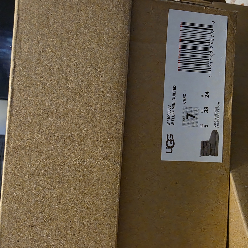 UGG Gray Boot - Picture 3 of 3